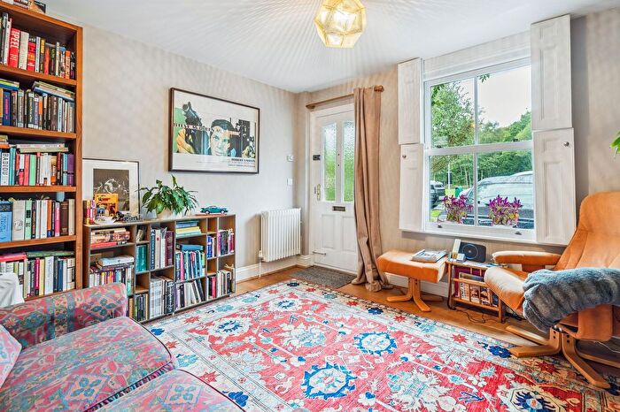 2 Bedroom Cottage For Sale In Penn Street, Amersham, HP7