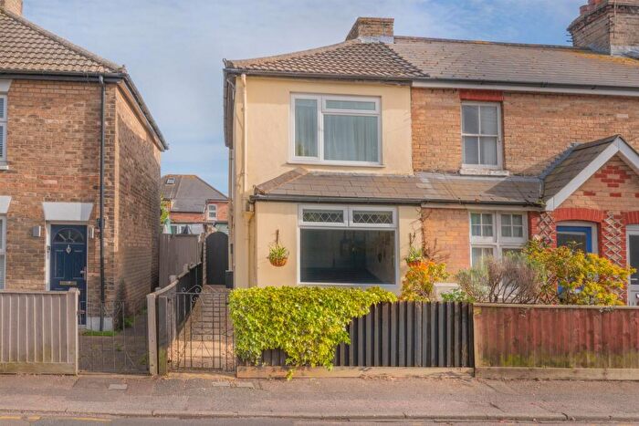 2 Bedroom End Of Terrace House For Sale In Boscombe, BH7