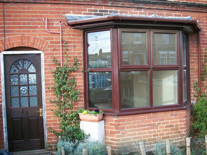 3 Bedroom Semi-Detached House To Rent In Grange Road, Ipswich, IP4