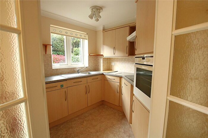 2 Bedroom Apartment To Rent In Vicarage Lane, Hailsham, East Sussex, BN27