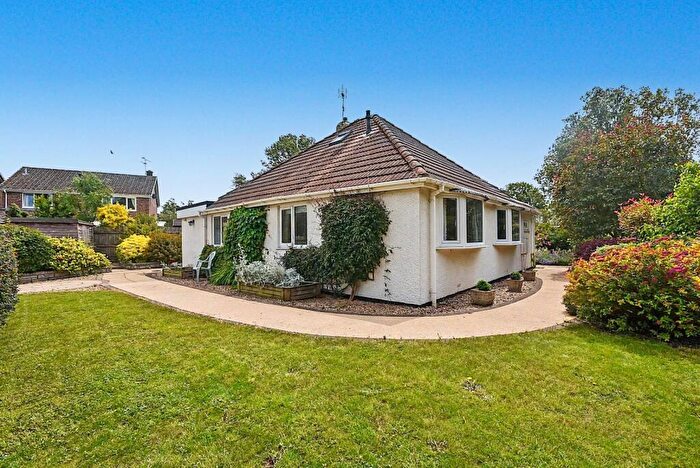 3 Bedroom Detached Bungalow For Sale In Charteris Close, Penarth, CF64
