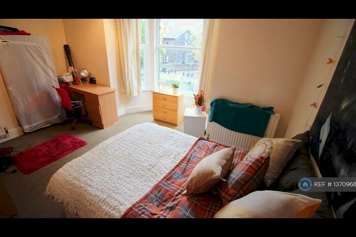 1 Bedroom Flat To Rent In Ground Floor, Leeds, LS6