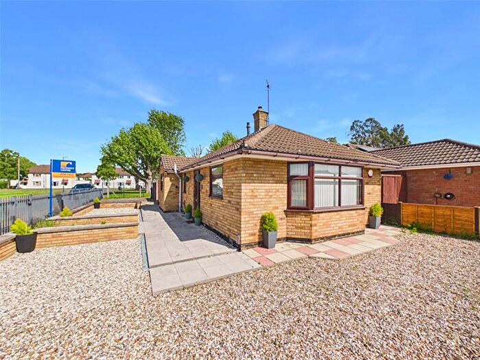 2 Bedroom Bungalow For Sale In Shearwater Grove, Innsworth, Gloucester, Gloucestershire, GL3