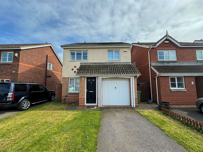 3 Bedroom Detached House To Rent In Deacon Gardens, Seaton Carew, Hartlepool, TS25