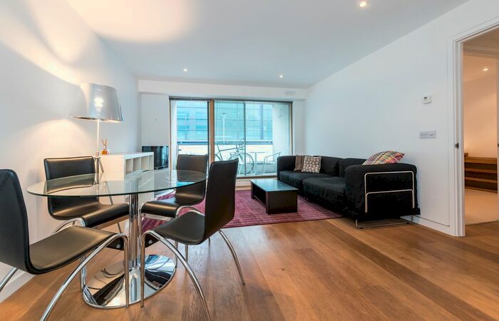 1 Bedroom Flat To Rent In Hardwicks Square, Wandsworth, SW18