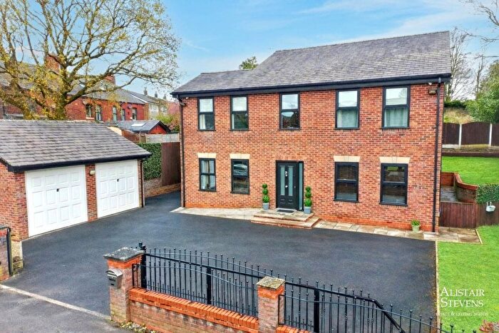 4 Bedroom Detached House For Sale In Brownlow House, Brownlow Avenue, Royton, OL2