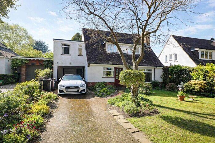 4 Bedroom Detached House For Sale In Staunton Avenue, Hayling Island, PO11