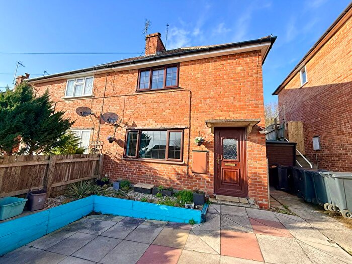 3 Bedroom Semi Detached House To Rent In Overton, Wincanton, BA9