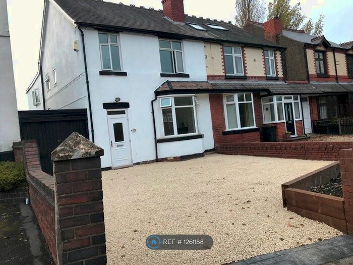 4 Bedroom Semi-Detached House To Rent In Wolverhampton Road, Dudley DY3