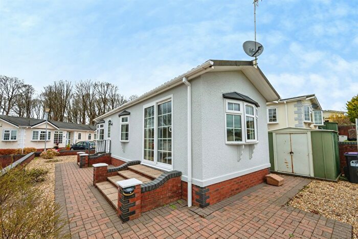 1 Bedroom Park Home For Sale In Dowles Road, Bewdley, DY12