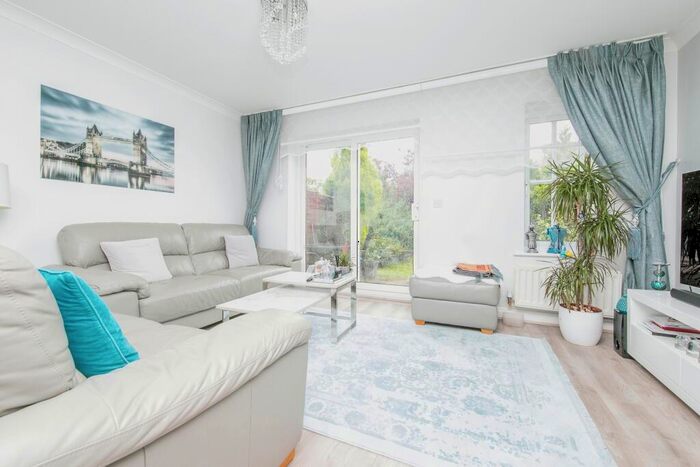 3 Bedroom End Of Terrace House For Sale In Lyle Close, Kesgrave, Ipswich, Suffolk, IP5