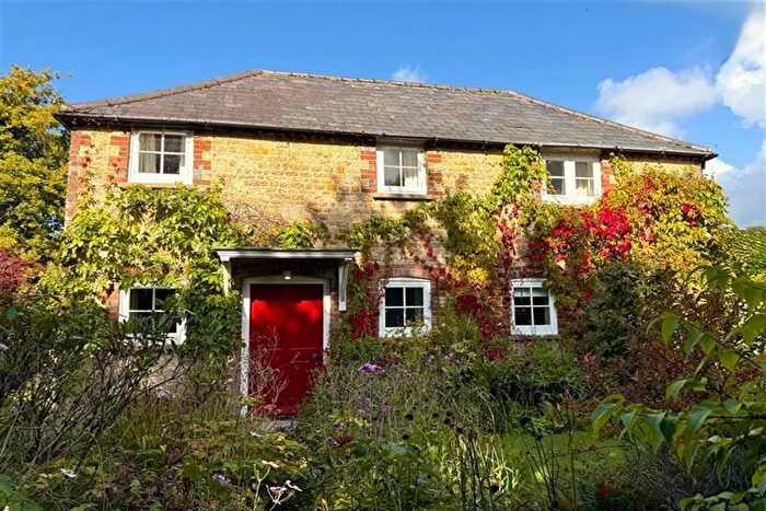 2 Bedroom Country House For Sale In Stream Lane, Nutbourne, West Sussex, RH20