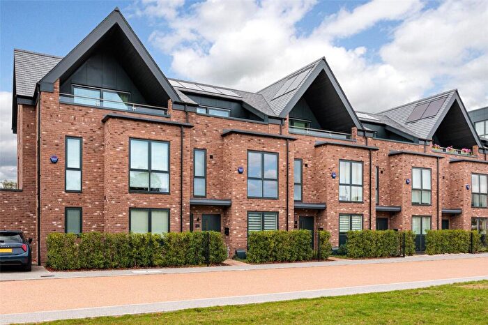 4 Bedroom Town House For Sale In Headmaster Way, King's Gate, Macclesfield, Cheshire, SK10
