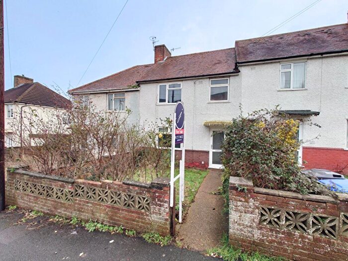 3 Bedroom Terraced House For Sale In Gibbon Road, Newhaven, BN9