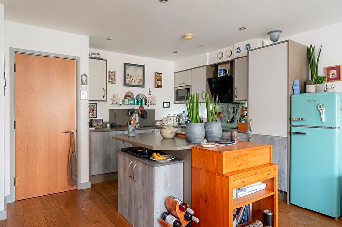 4 Bedroom Town House For Sale In Mill Lane, Heworth, York, YO31