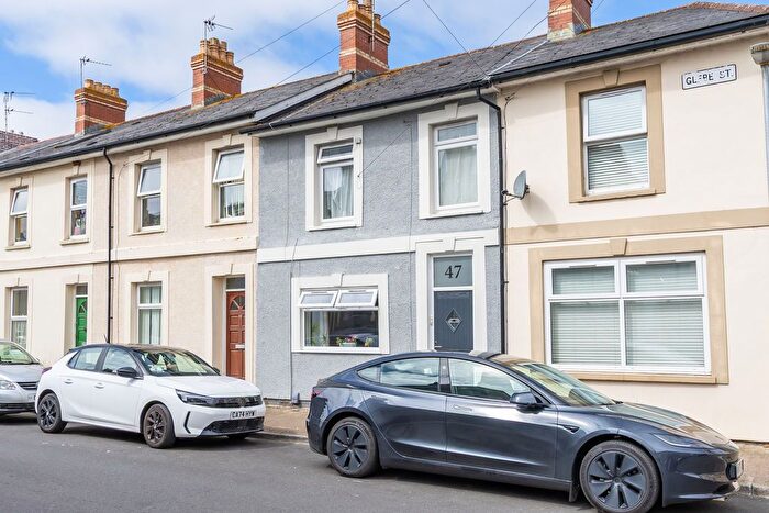 1 Bedroom Flat For Sale In Glebe Street, Penarth, CF64