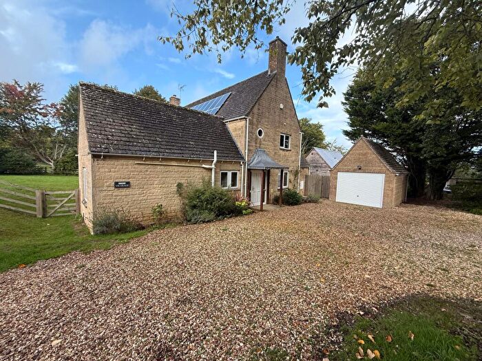4 Bedroom Detached House To Rent In Windrush, Burford, OX18