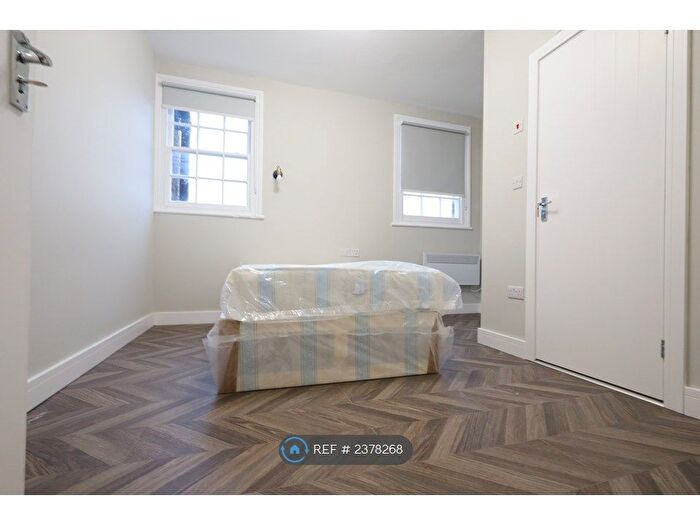 Studio To Rent In Church Road, London, UB3