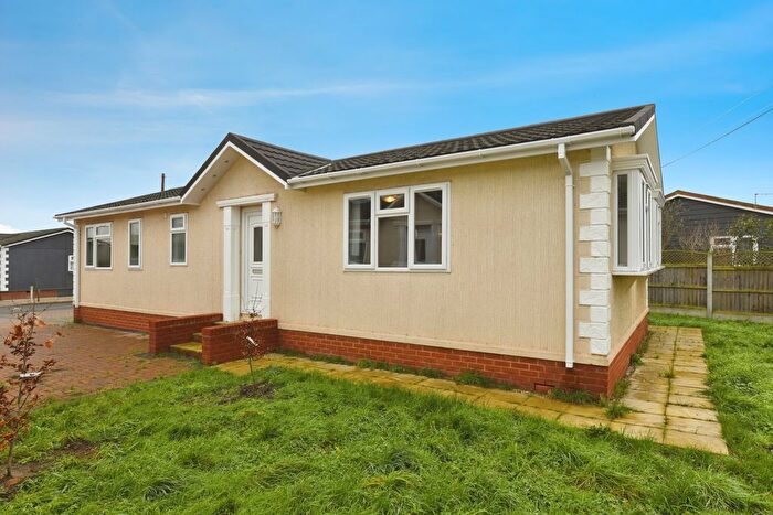 2 Bedroom Property For Sale In Hawk Hill, Battlesbridge, Wickford, Essex, SS11