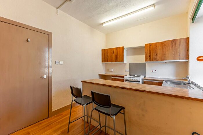 2 Bedroom Flat For Sale In Canal Street, Perth, PH2