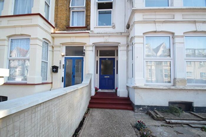 1 Bedroom Flat To Rent In York Road, Southend On Sea, Essex, SS1