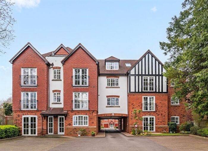 2 Bedroom Flat For Sale In Blossomfield Road, Solihull, B91
