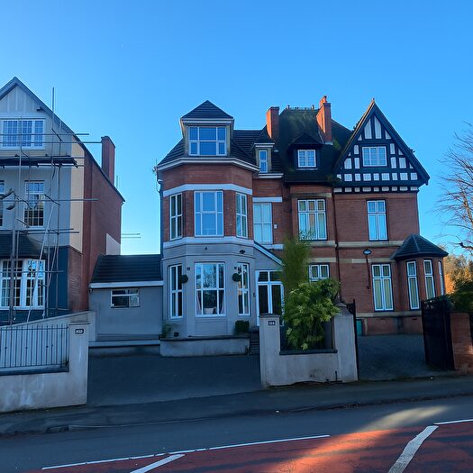 7 Bedroom Property For Sale In Handsworth Wood Road, Birmingham, B20