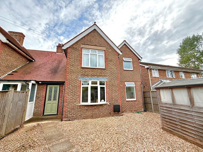 3 Bedroom Semi-Detached House For Sale In Worthing Road, Littlehampton, West Sussex, BN17