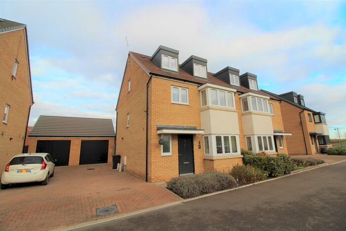4 Bedroom Semi-Detached House To Rent In Jay Close, Hampton Vale, Peterborough PE7