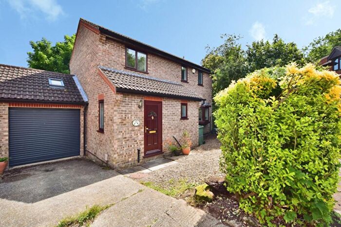 4 Bedroom Detached House For Sale In Bridge Mill Way, Maidstone, Kent, ME15