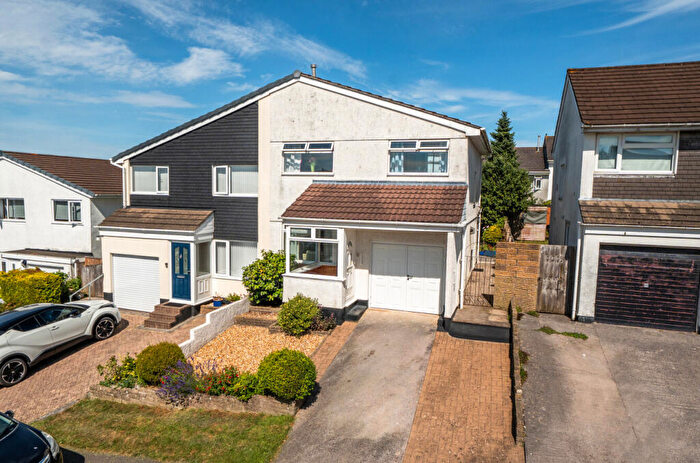 3 Bedroom Semi Detached House For Sale In Hemerdon Heights, Plympton, Devon, PL7