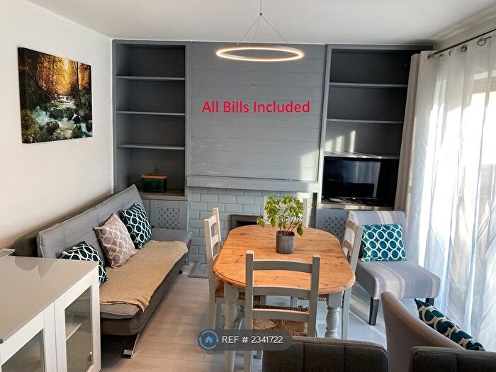 4 Bedroom Semi-Detached House To Rent In Charborough Road, Bristol, BS34