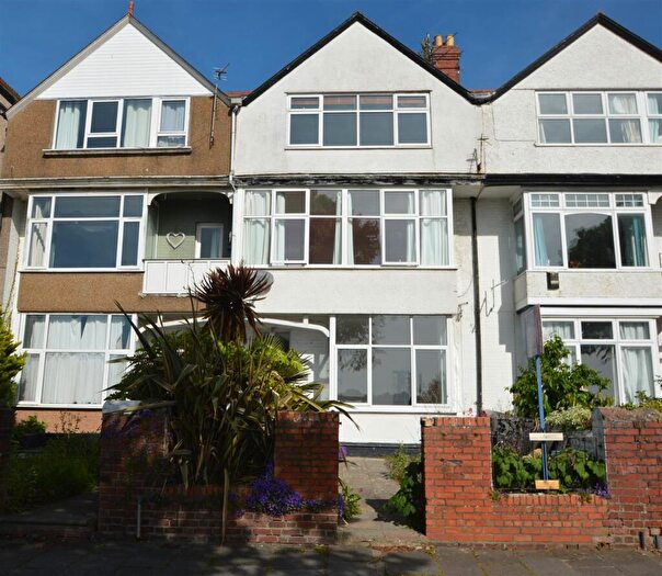3 Bedroom Maisonette To Rent In First Floor Flat The Parade, Barry, Vale Of Glamorgan, CF62