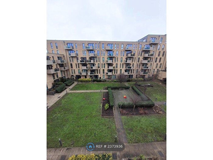 2 Bedroom Flat To Rent In Bioko Court, London, E1