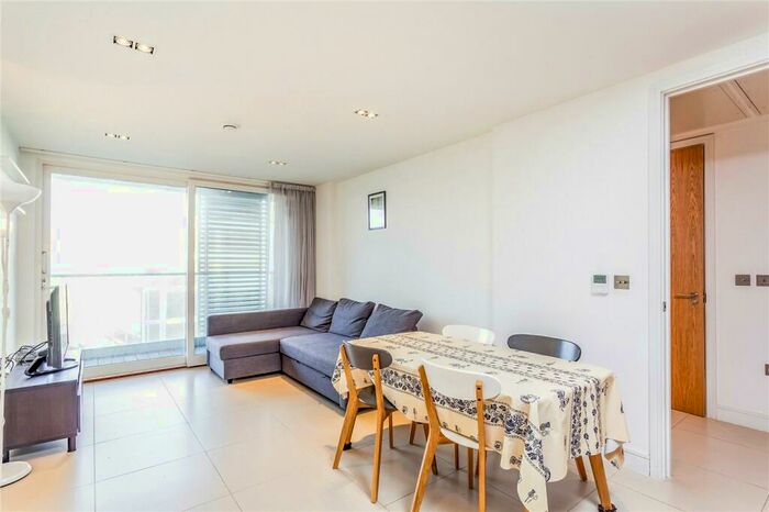 1 Bedroom Apartment To Rent In The Spectrum Buildings, East Road, London, N1