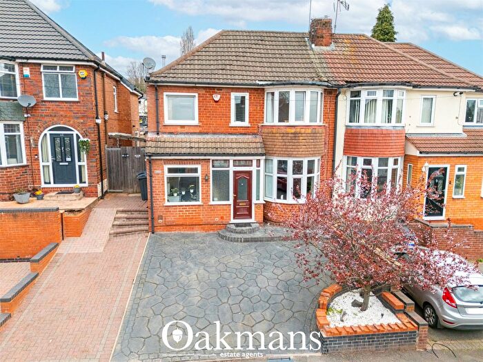 4 Bedroom Semi Detached House For Sale In West Park Avenue, Birmingham, West Midlands, B31