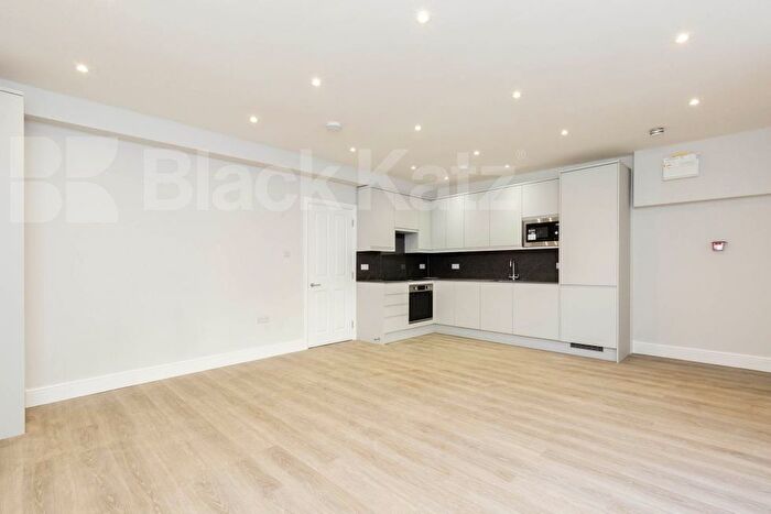1 Bedroom Flat To Rent In Sutherland Avenue, Maida Vale, W9