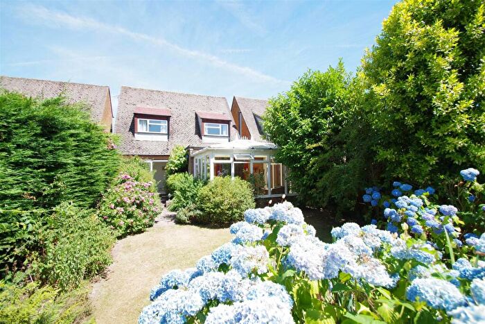 3 Bedroom Detached House For Sale In West Chiltern, Woodcote, Reading, RG8