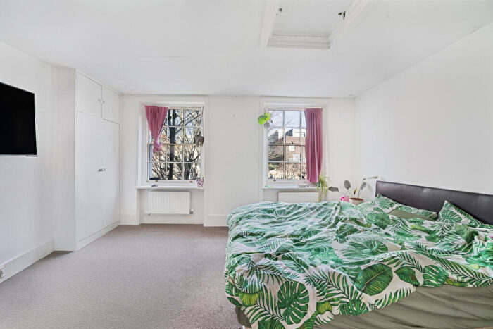6 Bedroom House To Rent In Queens Road, Peckham, SE15