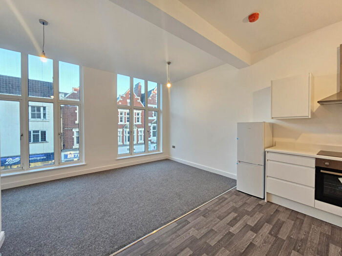1 Bedroom Flat To Rent In Crabbery Street, ST16