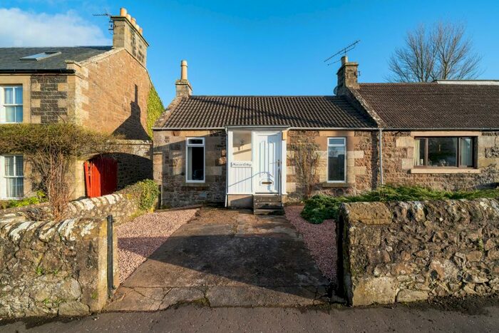 1 Bedroom Cottage For Sale In Main Street, Craigrothie, KY15