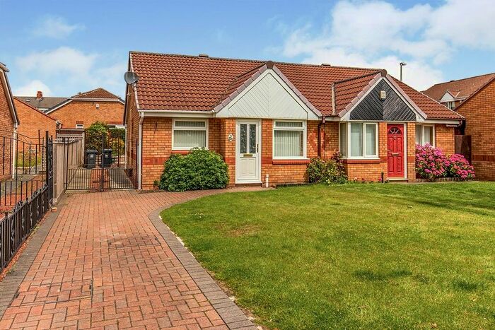2 Bedroom Bungalow To Rent In Cairngorm Drive, Darlington, County Durham, DL1