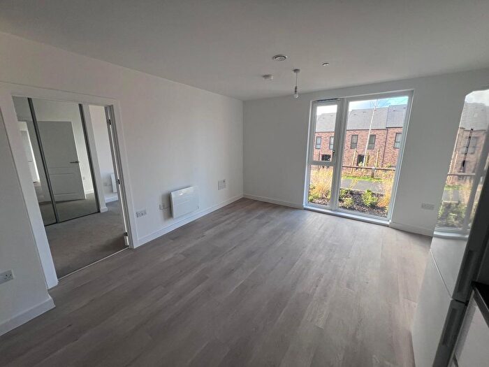 1 Bedroom Flat To Rent In Griffiths Close, Balsall Heath, Birmingham, B12