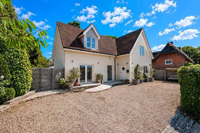 3 Bedroom Detached House For Sale In Preston Crowmarsh, Wallingford, OX10