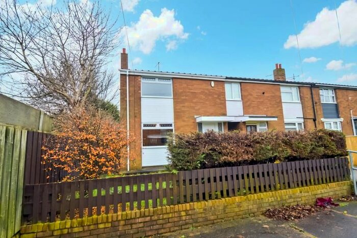 2 Bedroom End Of Terrace House To Rent In Putney Close, Hull HU8
