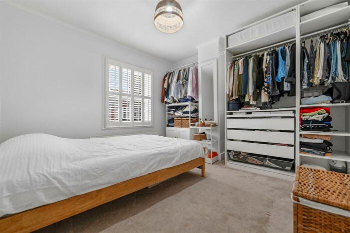 2 Bedroom End Of Terrace House For Sale In Elm Road, Windsor, SL4