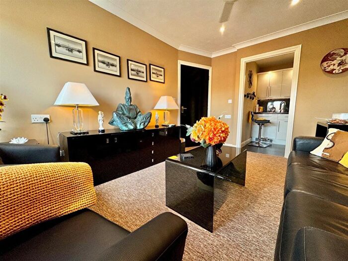 1 Bedroom Flat For Sale In Lansdowne Road, Bournemouth, BH1