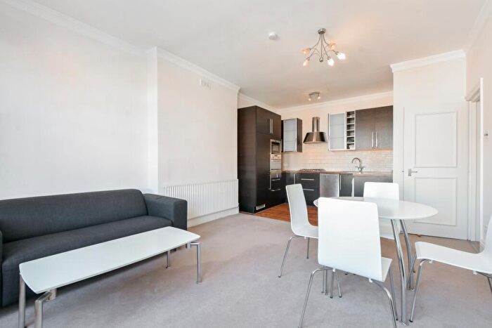 2 Bedroom Flat To Rent In Canfield Gardens West Hampstead, NW6