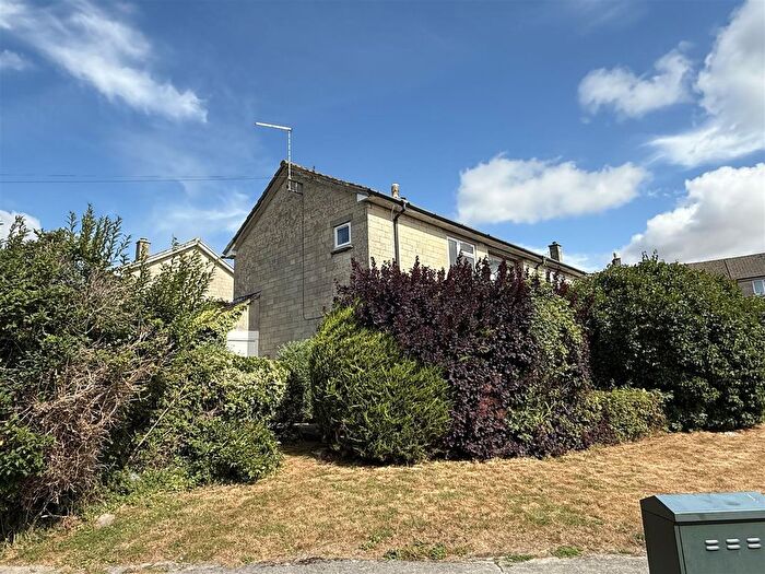 2 Bedroom Flat For Sale In Leylands Road, Corsham, SN13