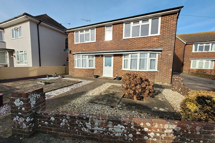 2 Bedroom Flat To Rent In A Templesheen Road, Bognor Regis, West Sussex, PO22